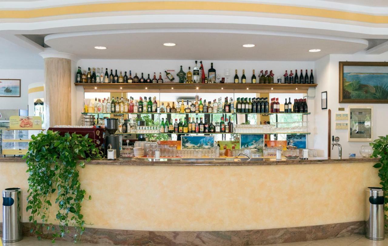 Aparthotel Happy Days Capo Vaticano Exteriér fotografie
